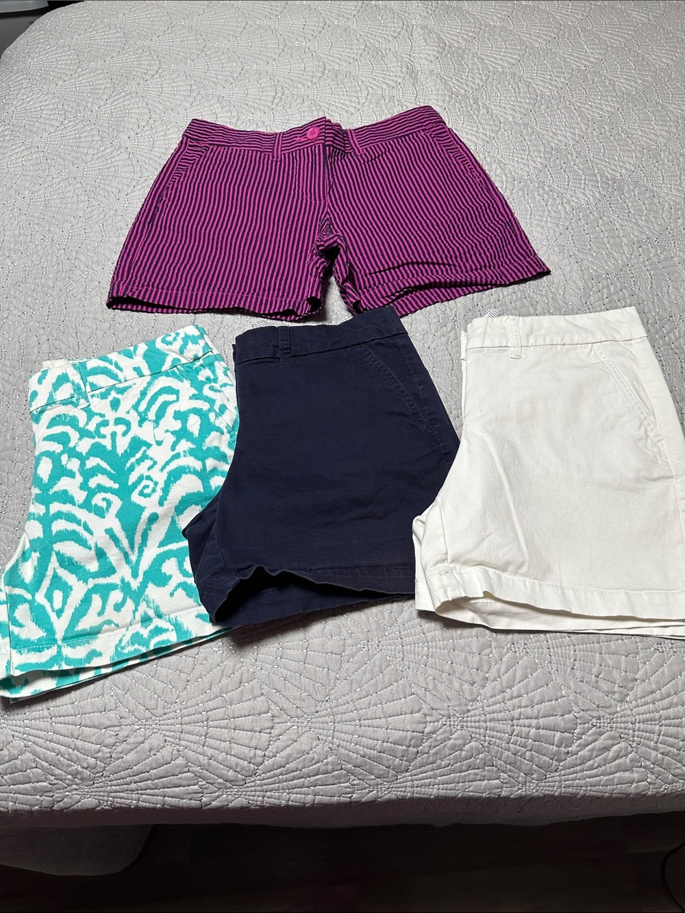 Crown & Ivy 4 Pair of Ladies Shorts, EUC, Size 4